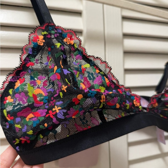 SAVAGE X FENTY STEAMY FLORAL LACE BRALETTE - Picture 4 of 6